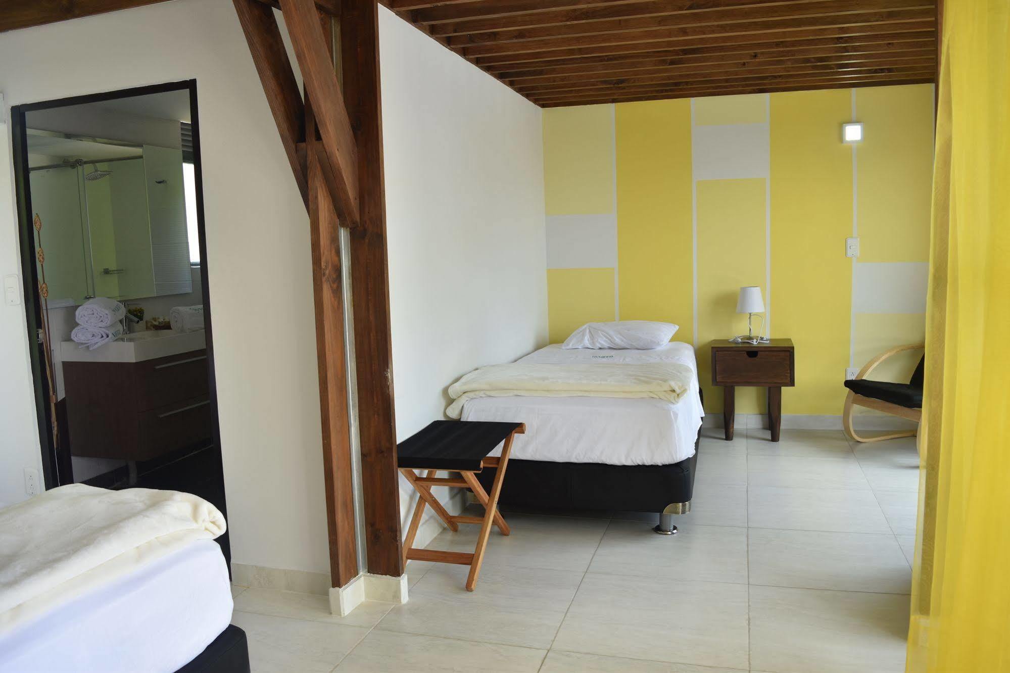 Hotel Syvanna Wellness And Spa Cerritos Екстериор снимка