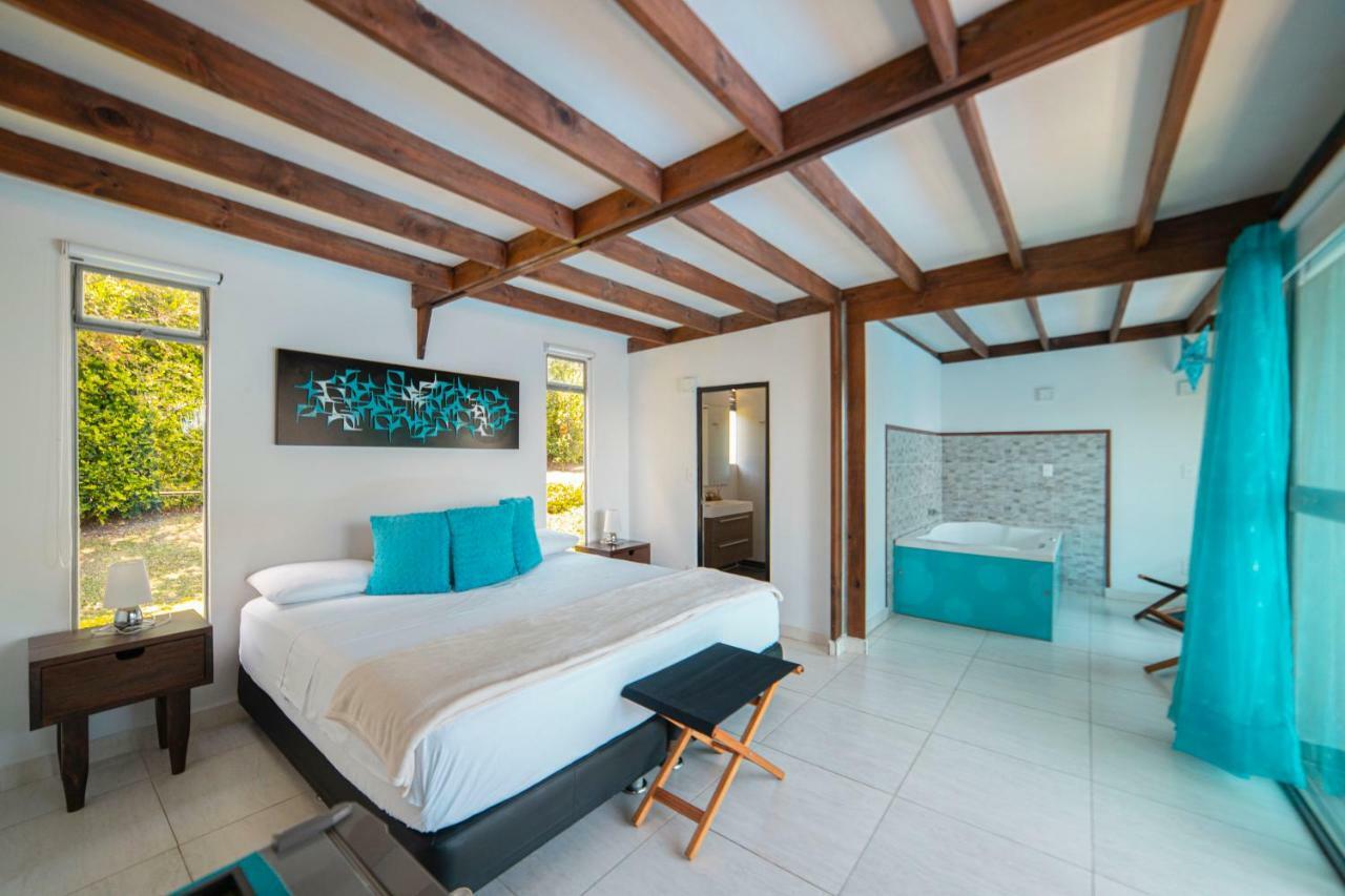 Hotel Syvanna Wellness And Spa Cerritos Екстериор снимка